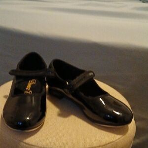 Dance Class Black Dress Shoes Elegant Design for Dancing